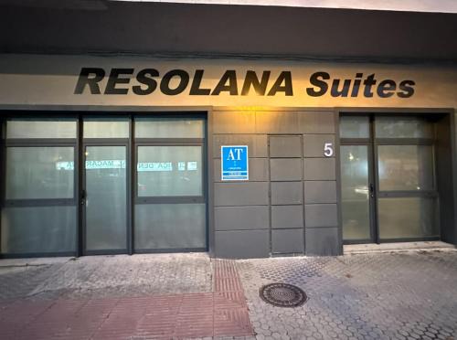 Doctor Barraquer-Grupo Renfe-Policlinico Apartment | Resolana Suites
