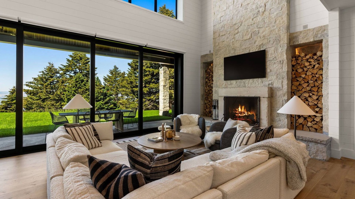 Bozeman House | Resolute Ridge: Peak Lodge