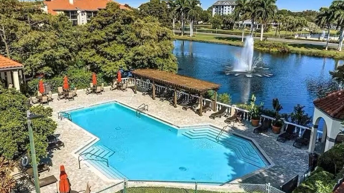 Feather Sound Condo | Resort Living - 3 BR escape in Clearwater/St Pete with all the amenities!