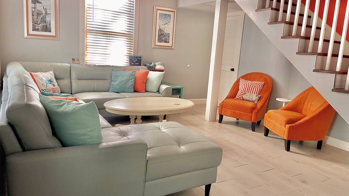 Steinhatchee House | Resort pool, private cottage & boat slip access