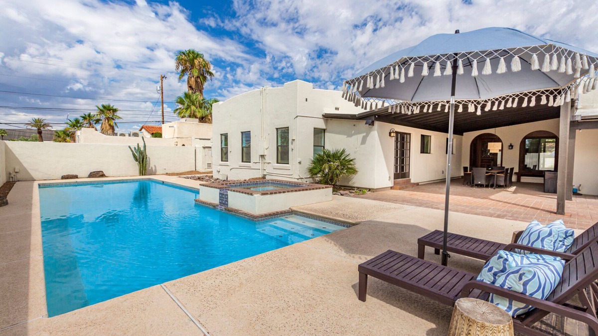 Sam Hughes House | Resort style amenities the whole family can enjoy!