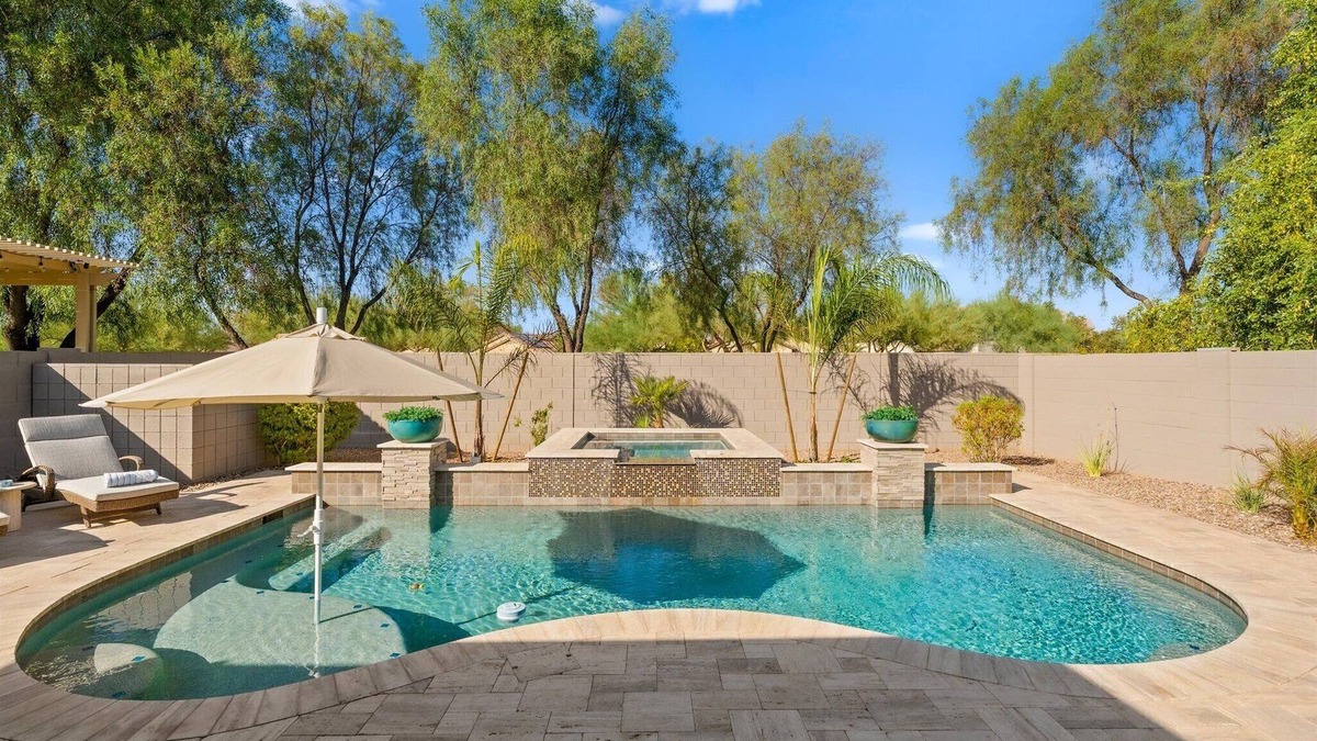 San Tan Valley House | Resort-Style Backyard w/Pool & Hot Tub - Luxury Escape