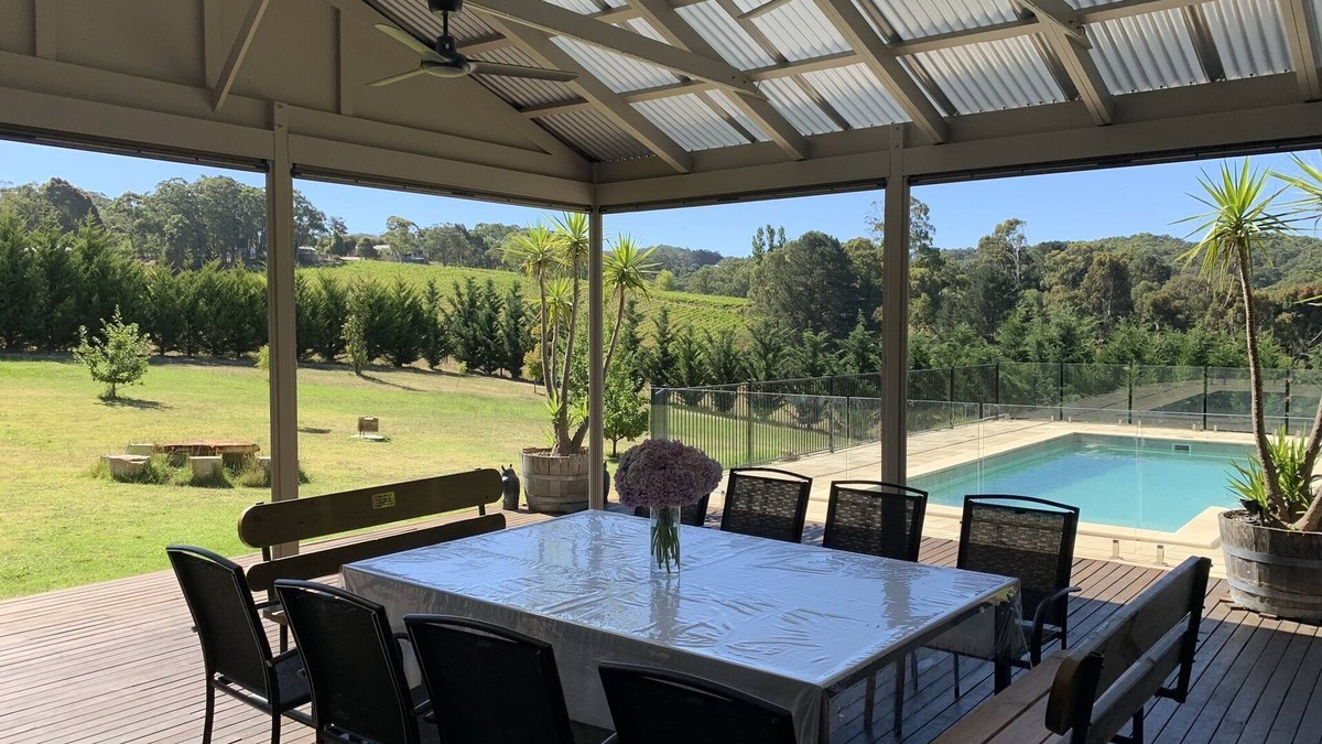 Summertown House | Resort style home set among boutique vineyards.