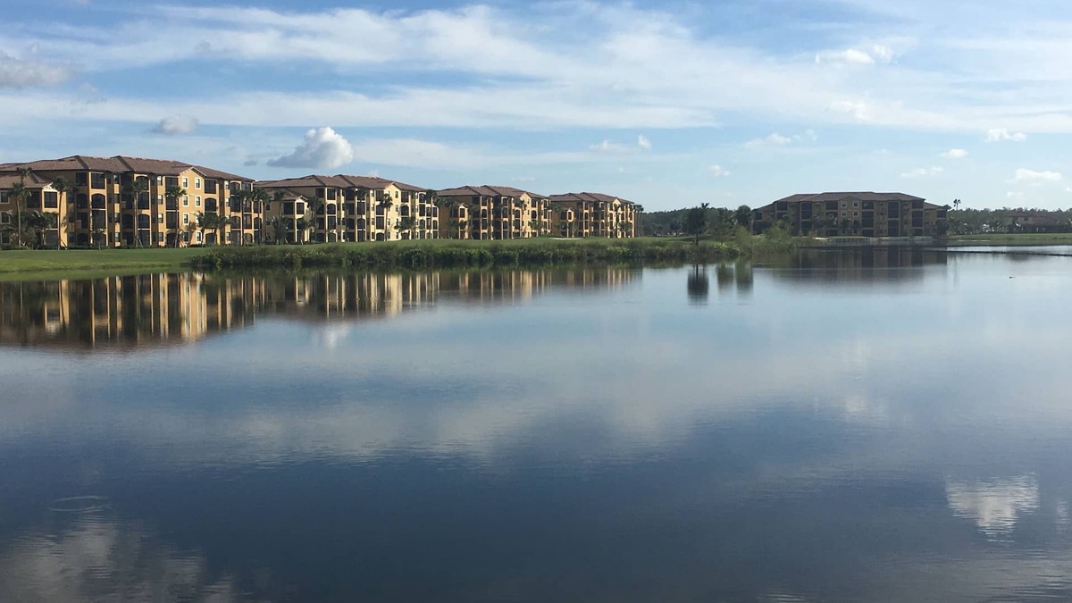 Bonita Springs Condo | Resort Style Luxury Condo - Golf Paradise!