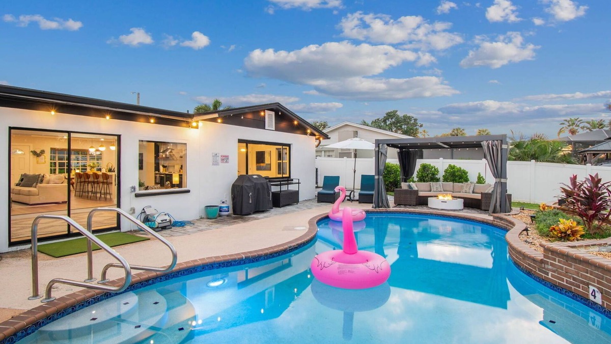 Bay Crest Park House | Resort-Style Waterfront - Heated Pool & Game Fun