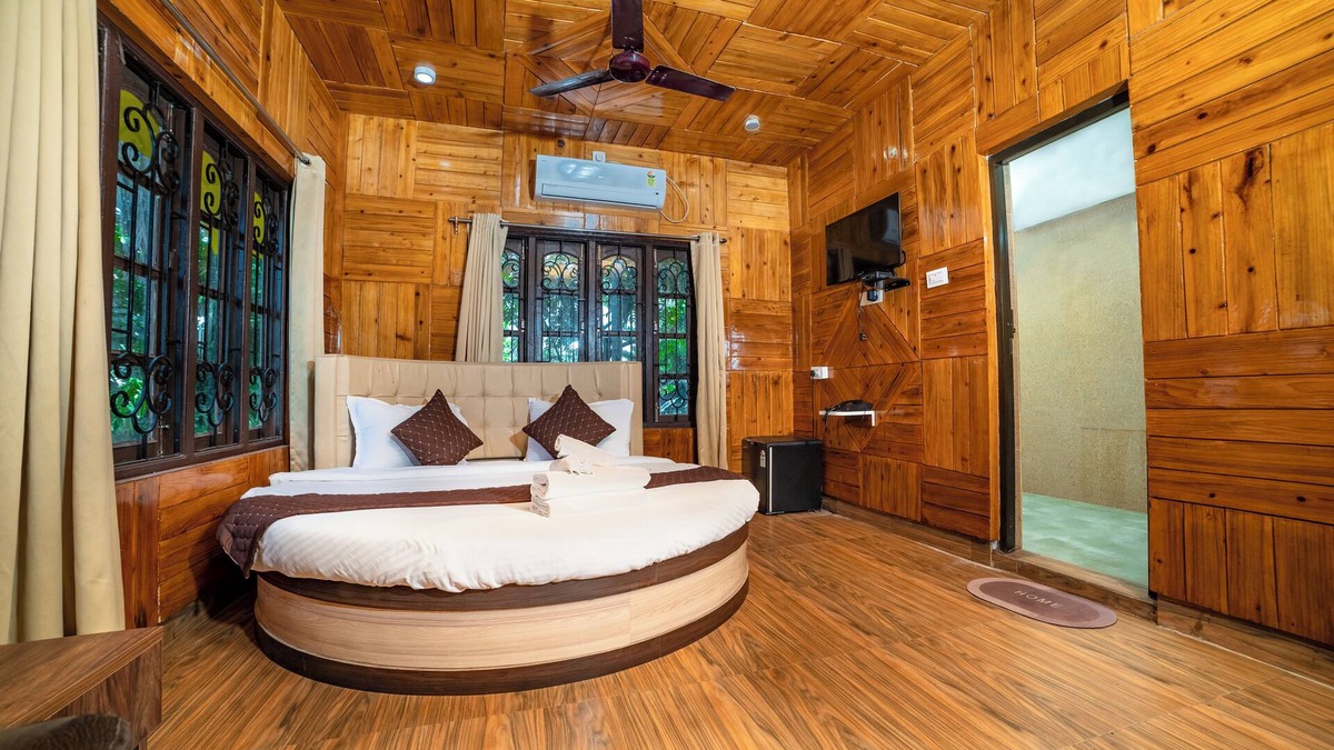 Neora Hotel | Resort Trimurti