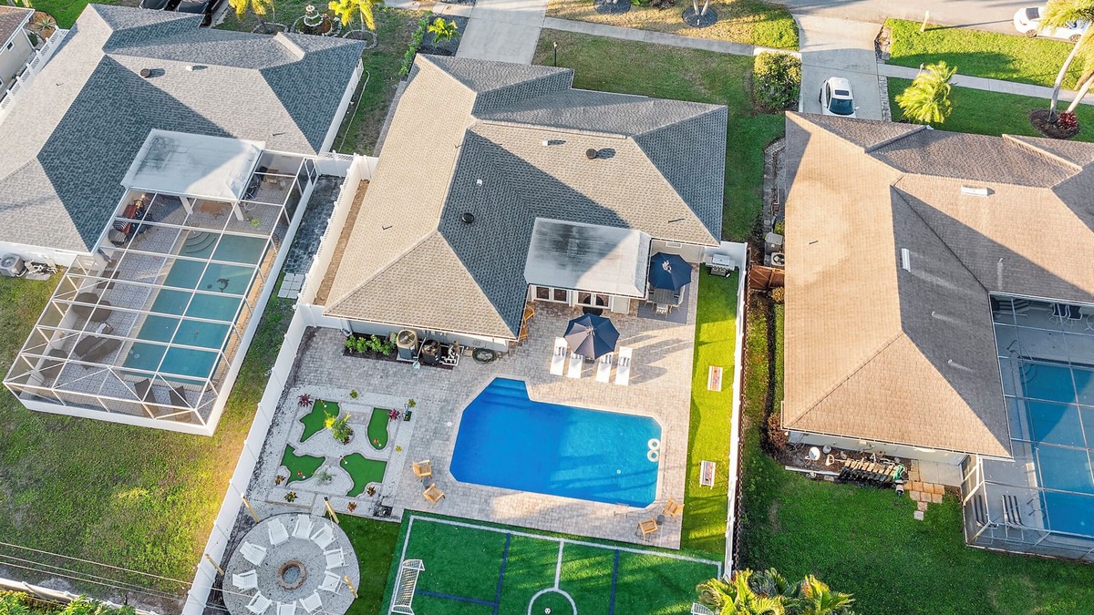 Lake Clarke Shores House | Resort Villa! Heated Pool+Golf+Firepit+Turf Sports