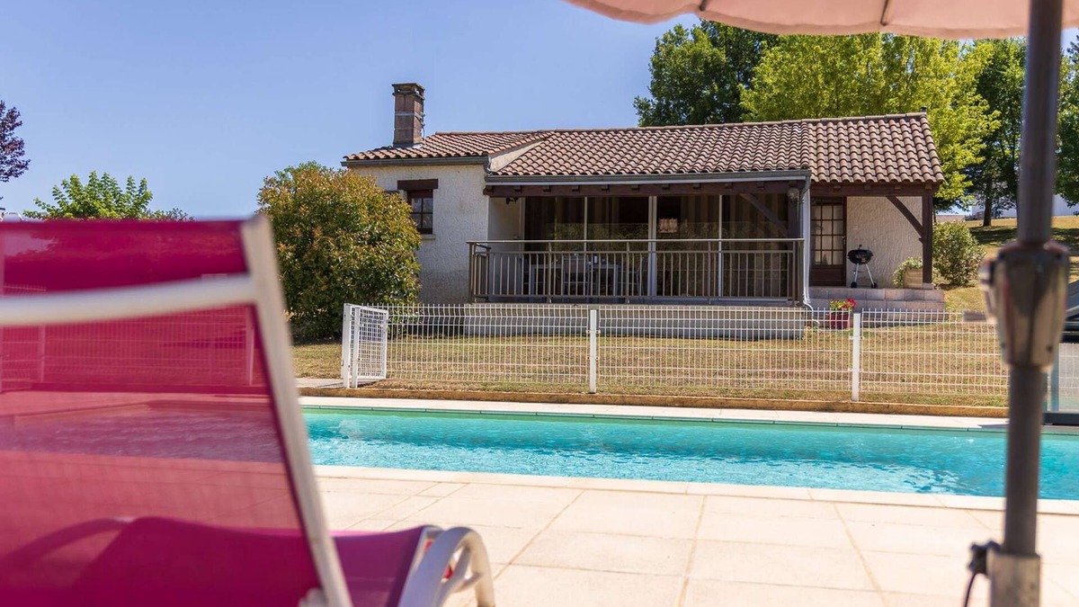 Gourdon House | RESOULES II - 1 star, swimming pool, nature