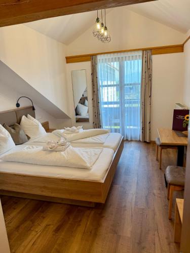 Berg im Drautal House | Restaurant - Café - Pension HASSLER