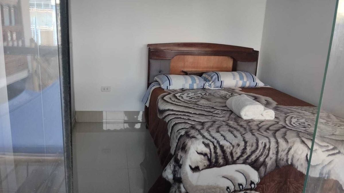 San Salvador Apartment | Restaurant - Lodging " Moisés El Salvador".