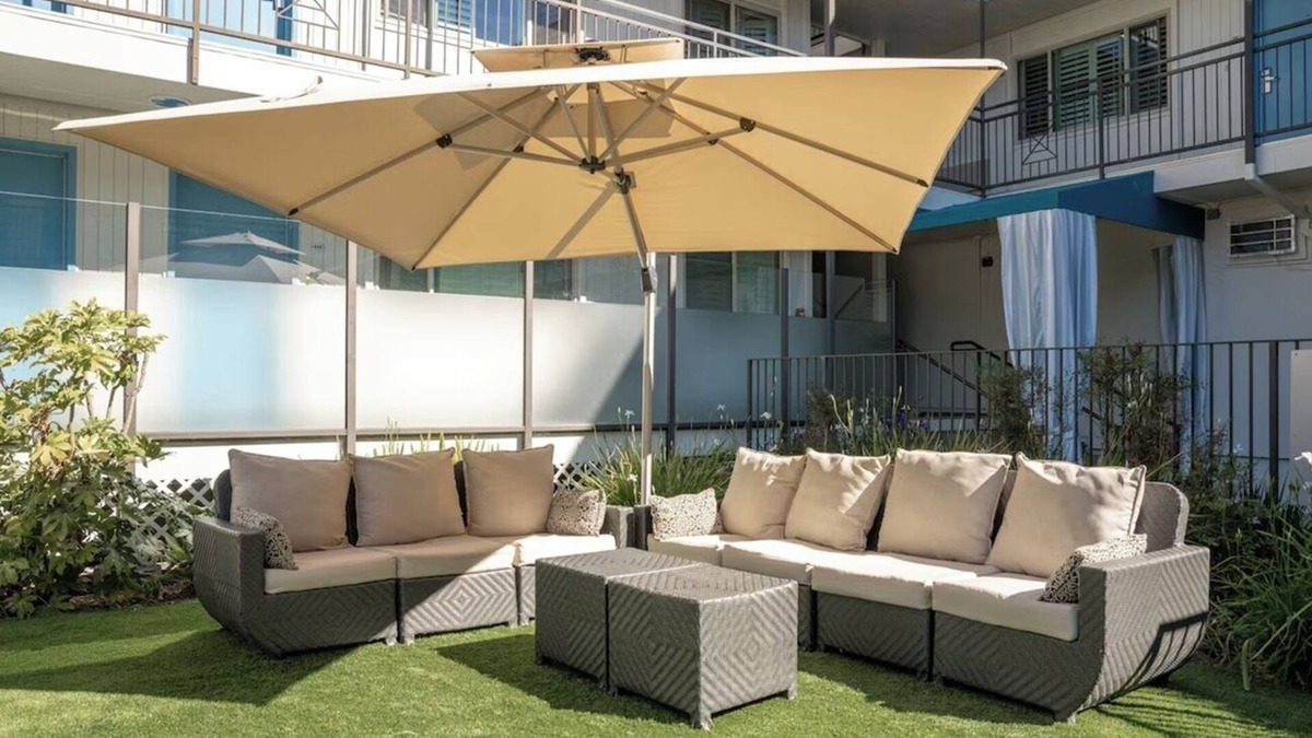 Corte Madera Hotel | Restful Suite | Kitchen | Outdoor Pool | Free Parking | Courtyard | BBQ Area