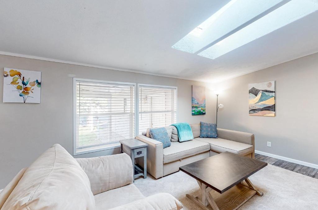 Gunnison House | Resting Wildflower