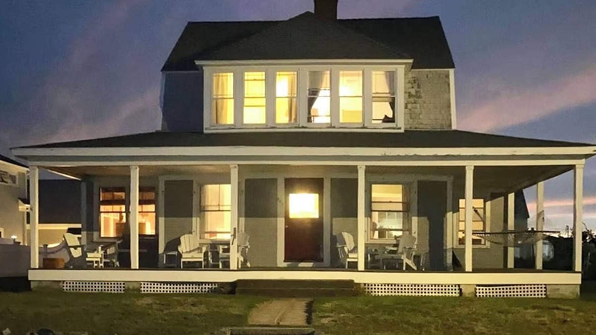 Brant Rock House | Restored 1910 Victorian Beach House. Brilliant 180 degree ocean view.