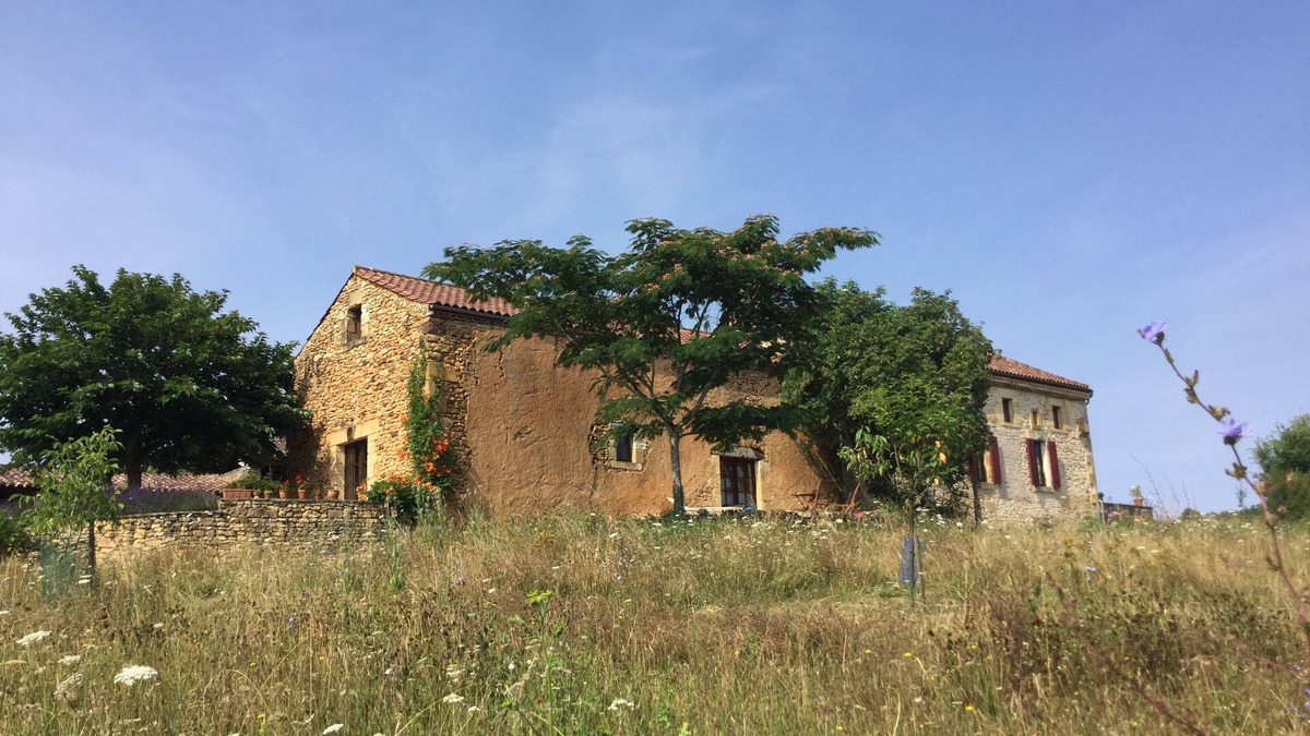 Saint-Marcory Other | Restored farmhouse with outside kitchen, private pool, views, privacy & comfort.