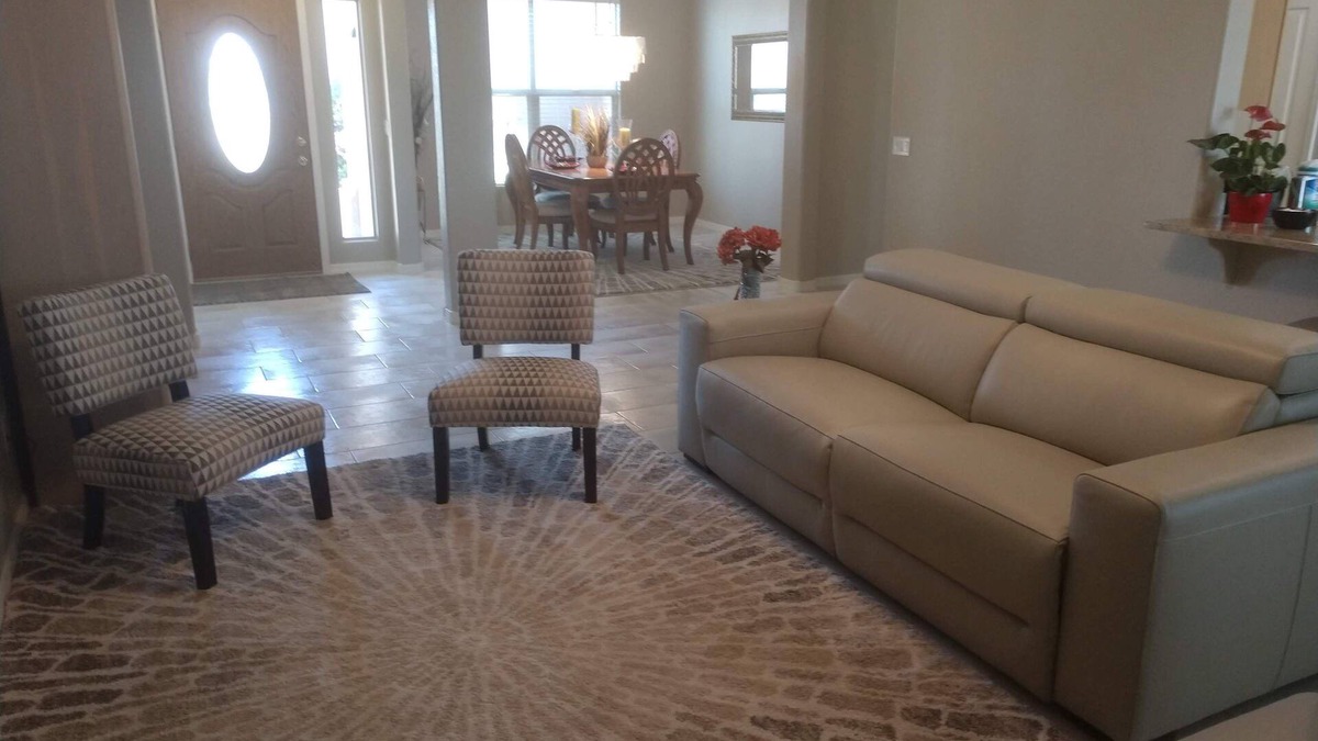 Springfield Lakes House | Retirement Vacation Rental on Golf Course in AZ