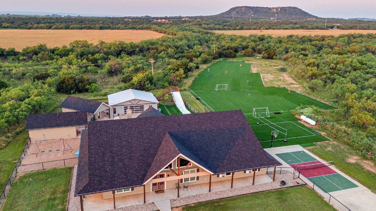 Tuscola House | Retreat Abilene | A Retreat DFW Experience