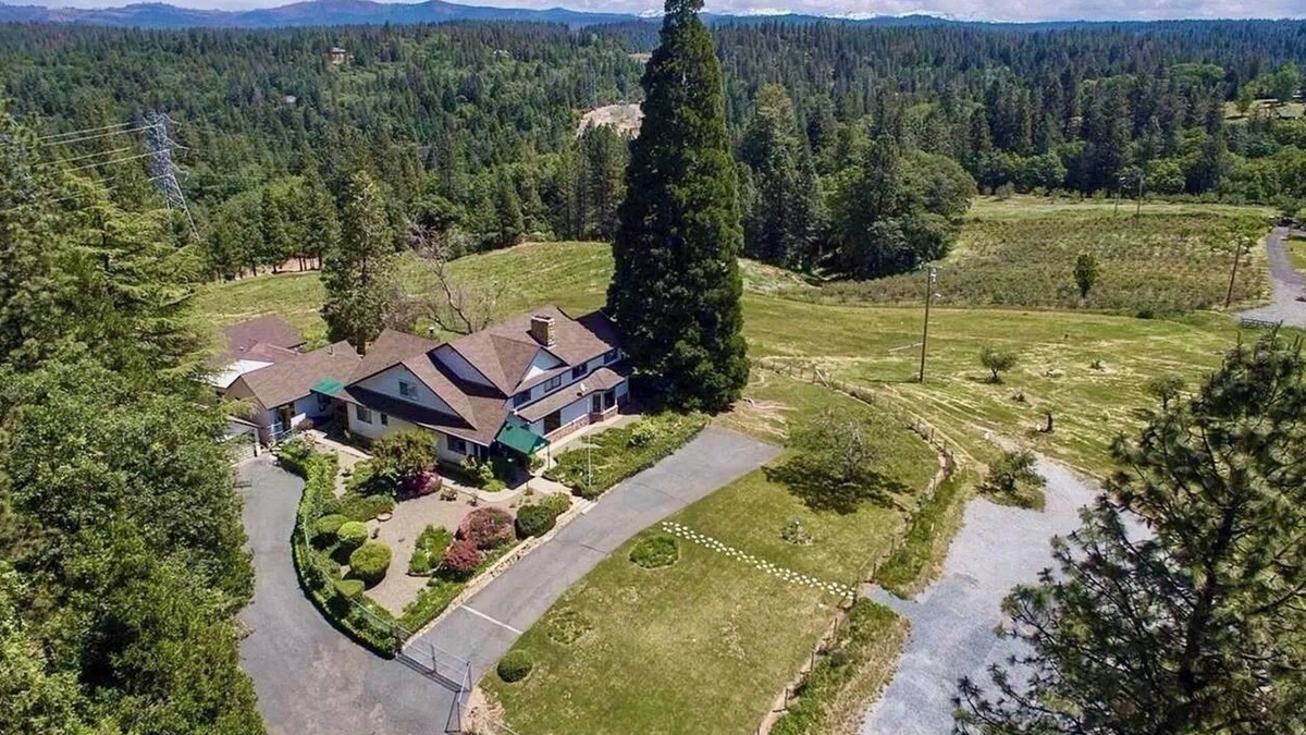 Apple Hill Other | Retreat - Heart of Apple Hill 5-bedroom farmhouse in Camino