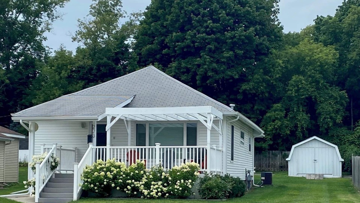West Branch House | Retreat to The Heart of Downtown West Branch!