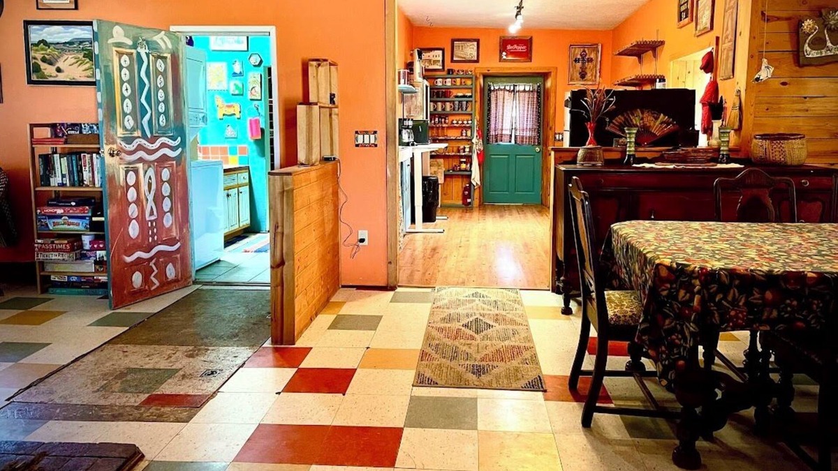 Mountainair Resort | Retreat to this strawbale home, 29 acres of desert beauty