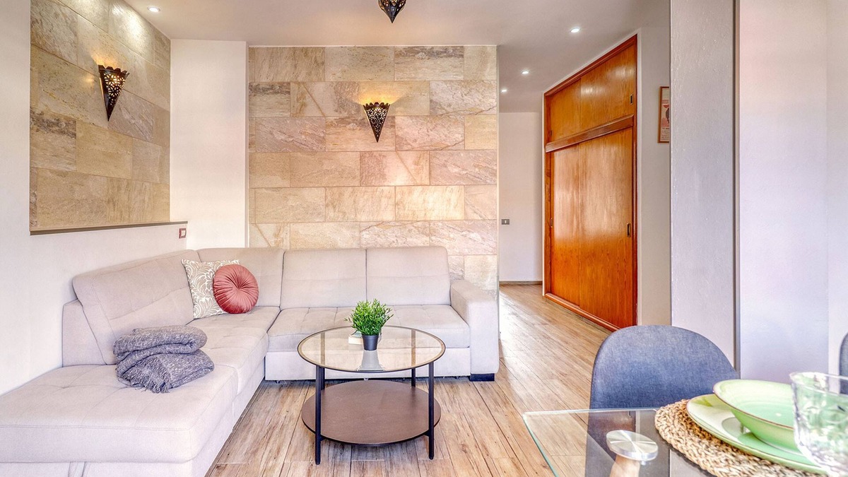 Los Realejos Apartment | Retreat w Ocean Views Private Parking Ensuite