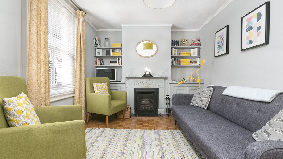 Sandwich Cottage | Retro Modern Cottage In The Heart Of Sandwich; 5 Mins Drive To Sandwich Bay