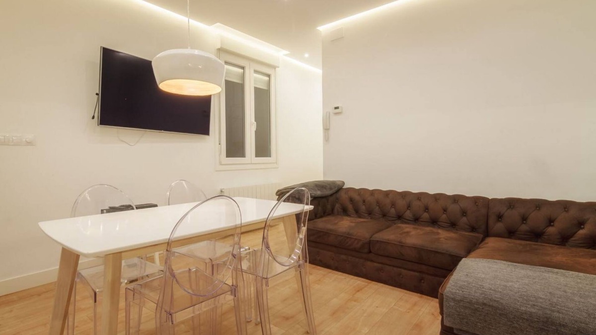 Indautxu Apartment | Revilla apartment in the center with wifi