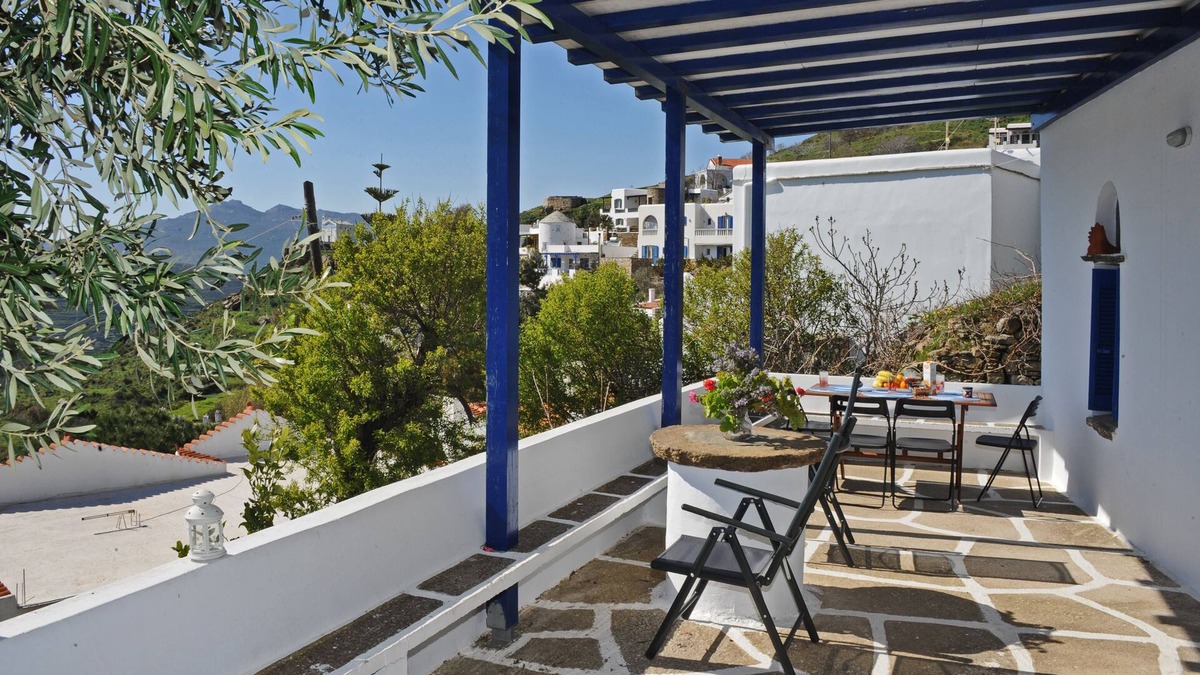 Skalados House | Revisited agricultural housing in the center of the island of Tinos