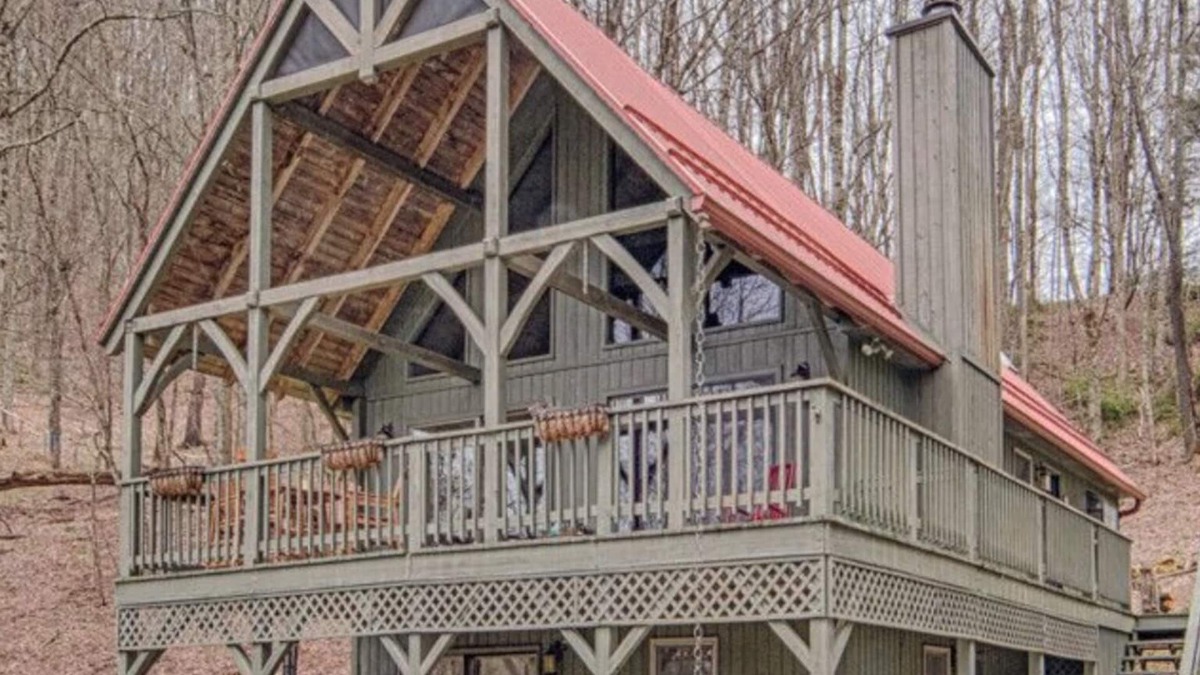 Waynesville Cabin | Revitalize at Woodland Retreat