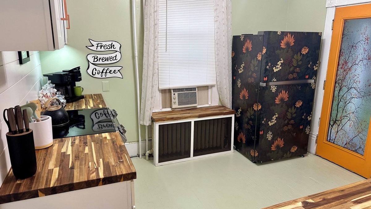 Old Southwest Apartment | Reynard's Bliss - Historic Roanoke Apt Near Carilion & Downtown - Pet Friendly