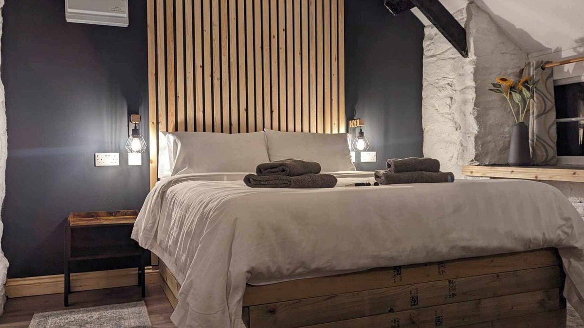 Bronaber Cottage | Rhiw Goch Inn Holiday Home