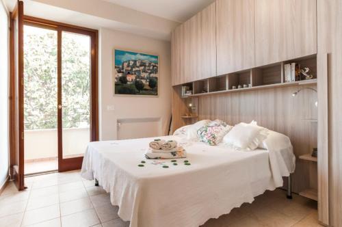 Fondi Apartment | Rhomy Apartment