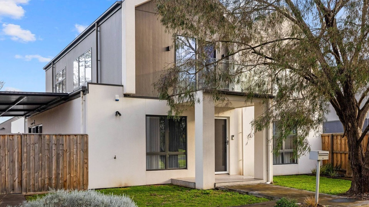 Rhyll House | Rhyll View in Rhyll township