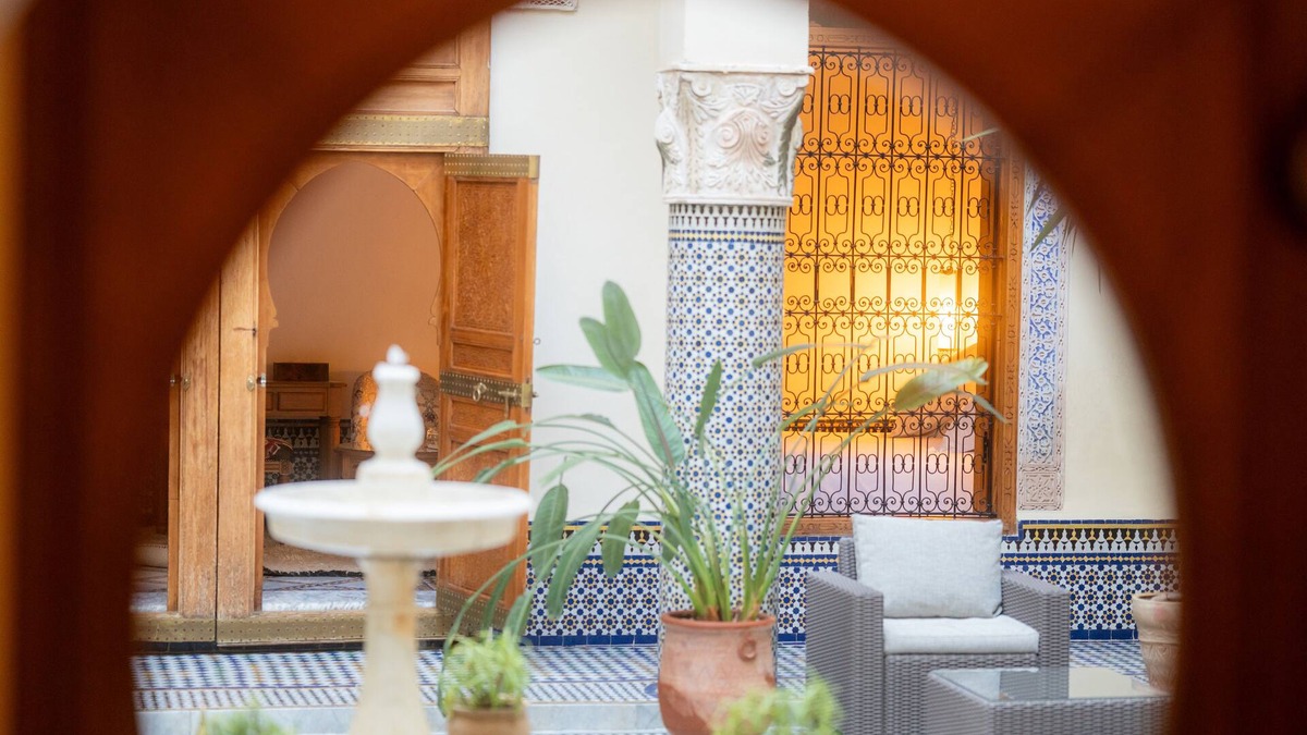 Ain Azlitan House | Riad Al Ansari