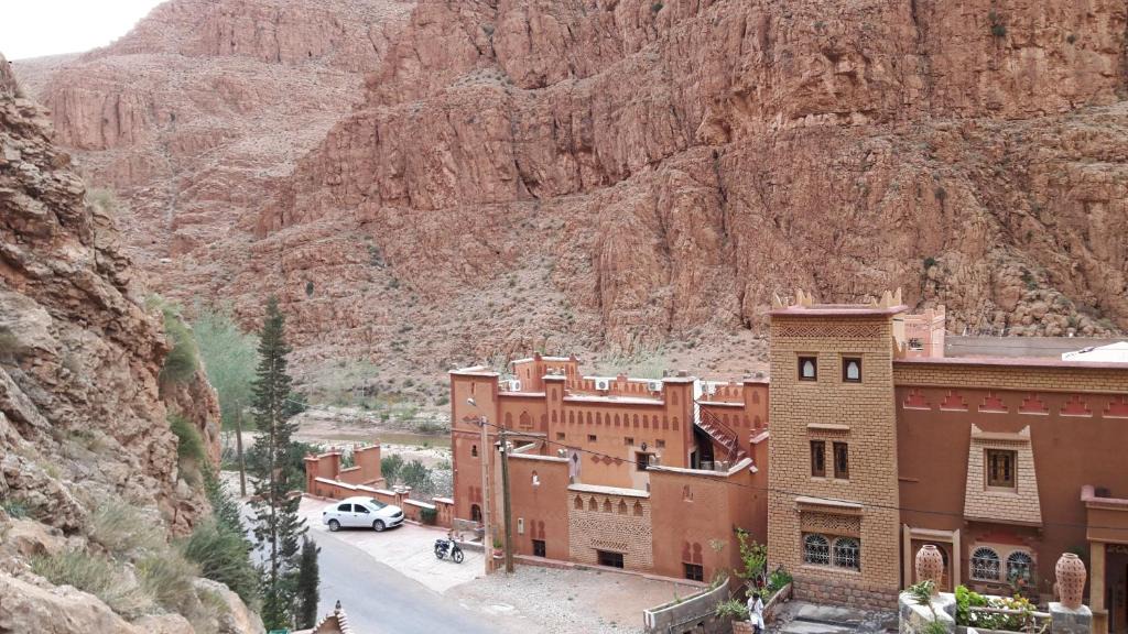 Akhendachou nAit Ouffi House | Riad Atlas Berbère