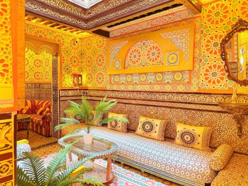 Medina of Tetouan Hotel | Riad Las mil y una noches 2 Tetuan