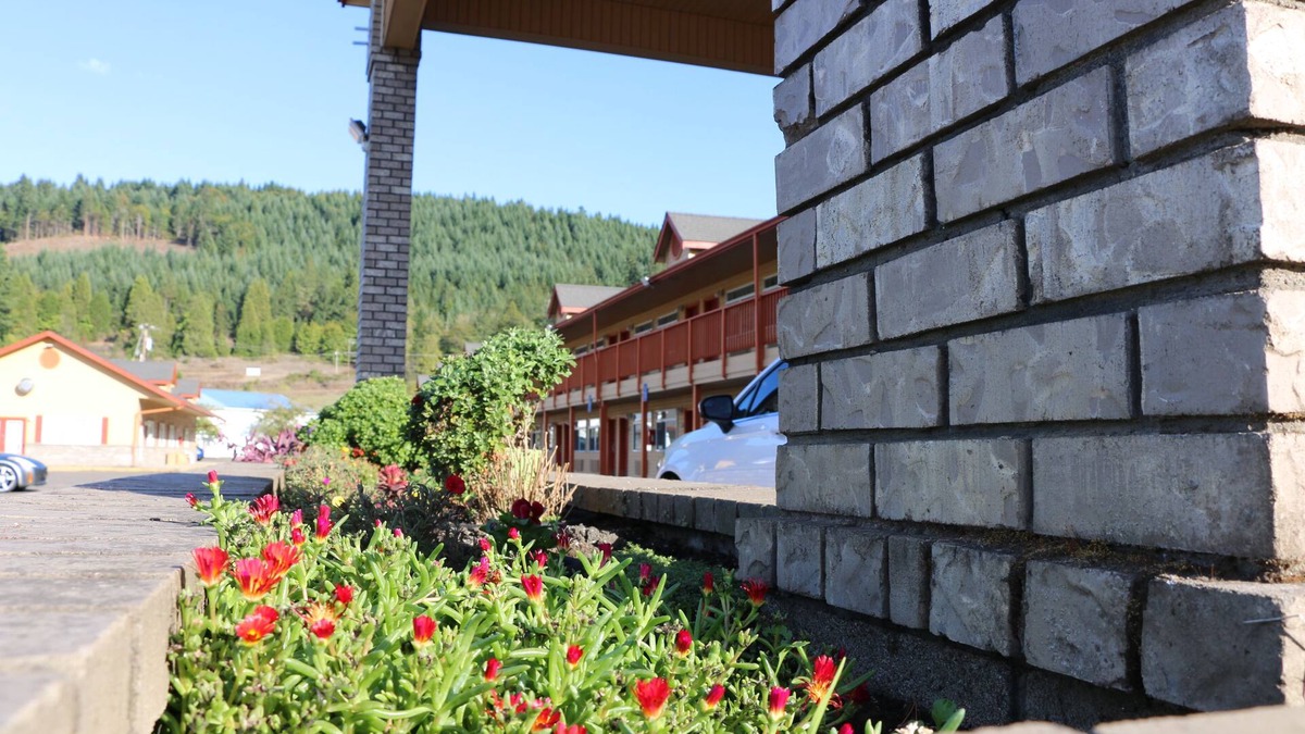 Rice Hill Hotel | Rice Hill Inn