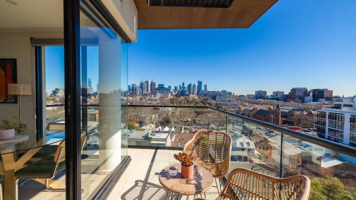 Richmond North Apartment | Richmond Penthouse | Modern 2BR with City Views