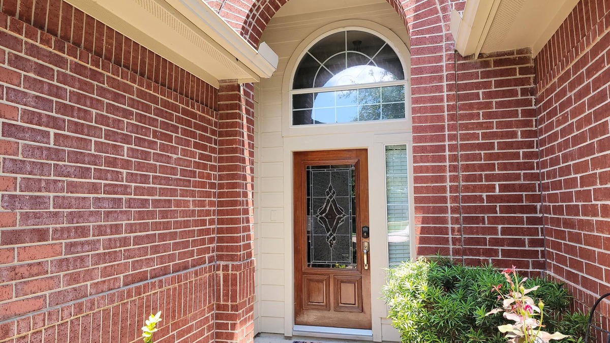 Clodine House | Richmond Retreat 1 story w/backyard patio and playset near 99& Westpark Tollway