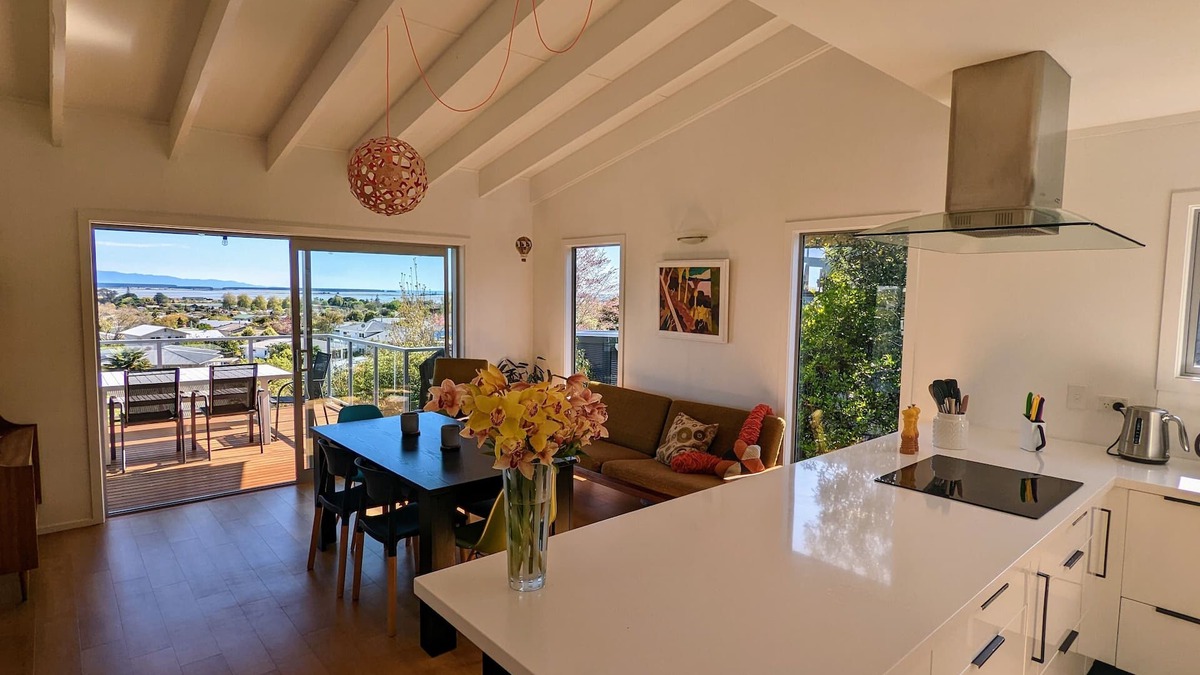 Richmond House | Richmond Views - Comfortable & Spacious home!