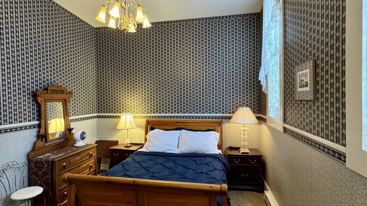 Rico Bed & Breakfast | Rico Mine Shaft Inn