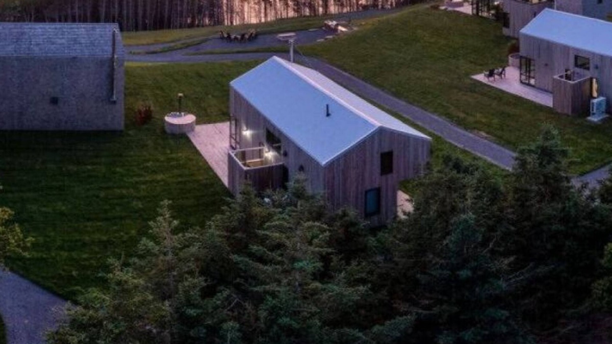 Inverness County Cottage | Ridge On The Chimney - 4 Cottages