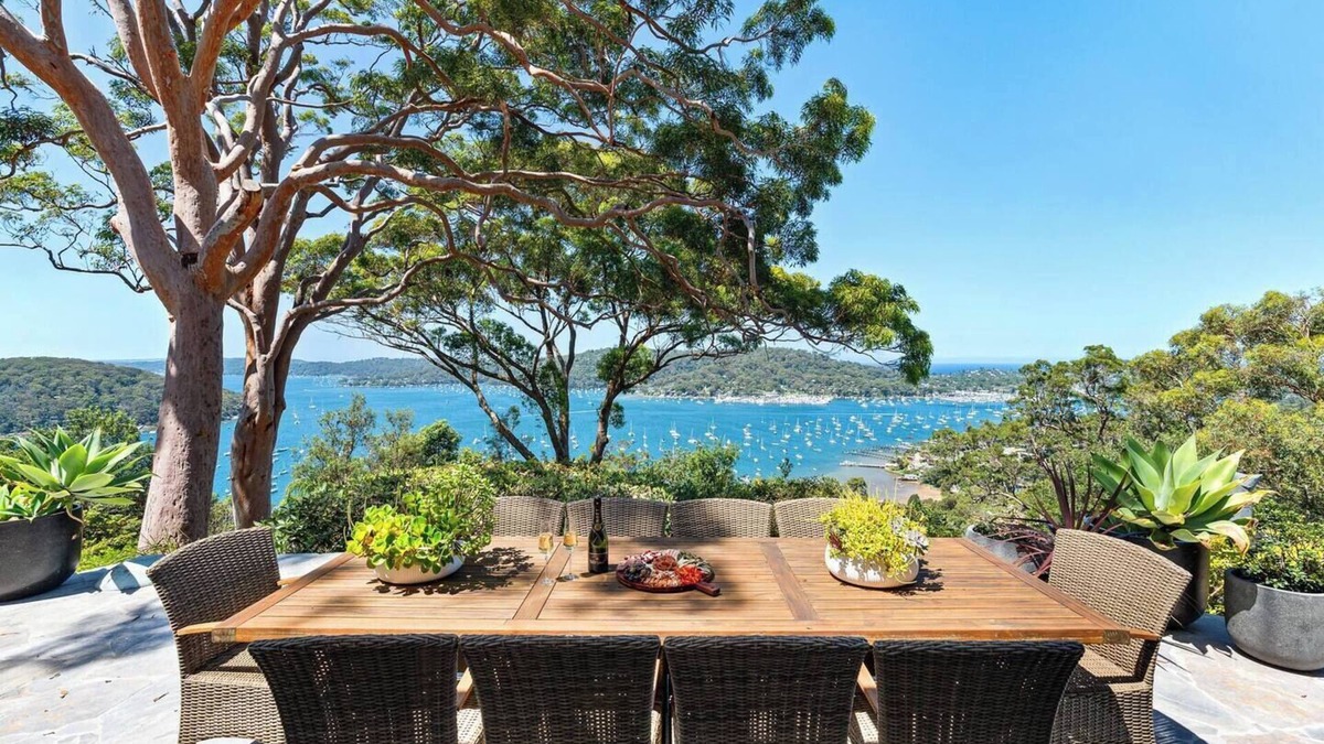 Bayview House | Ridgedale House & Cottage – Luxurious Seaside Retreat