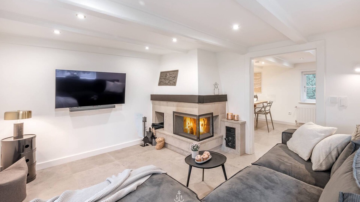 Suderdeich House | Riethus - Reetdachhaus, Wintergarten, Kamin, Finnische Sauna