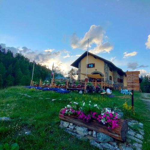 Cesana Torinese Hotel | Rifugio Baita Gimont