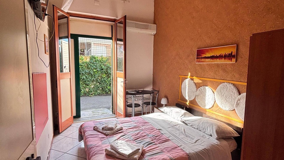 Scillichenti House | Rifugio di Stazzo Holiday home for groups of 20 people