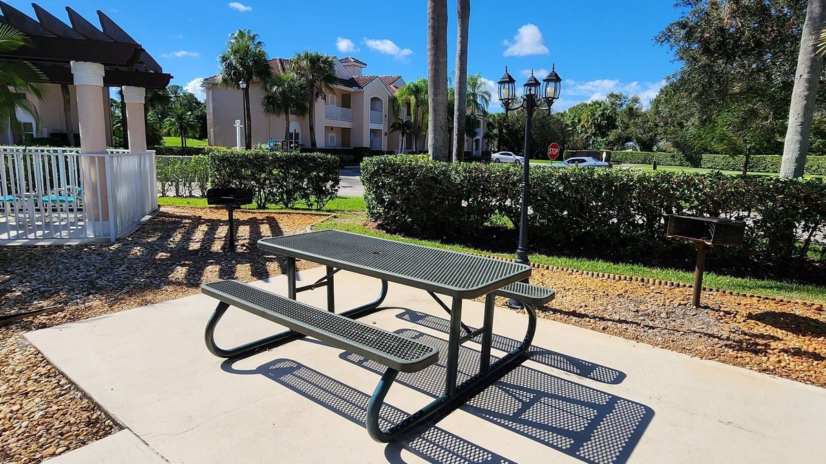Port Saint Lucie Condo | Right Direction Rentals Studio 9897