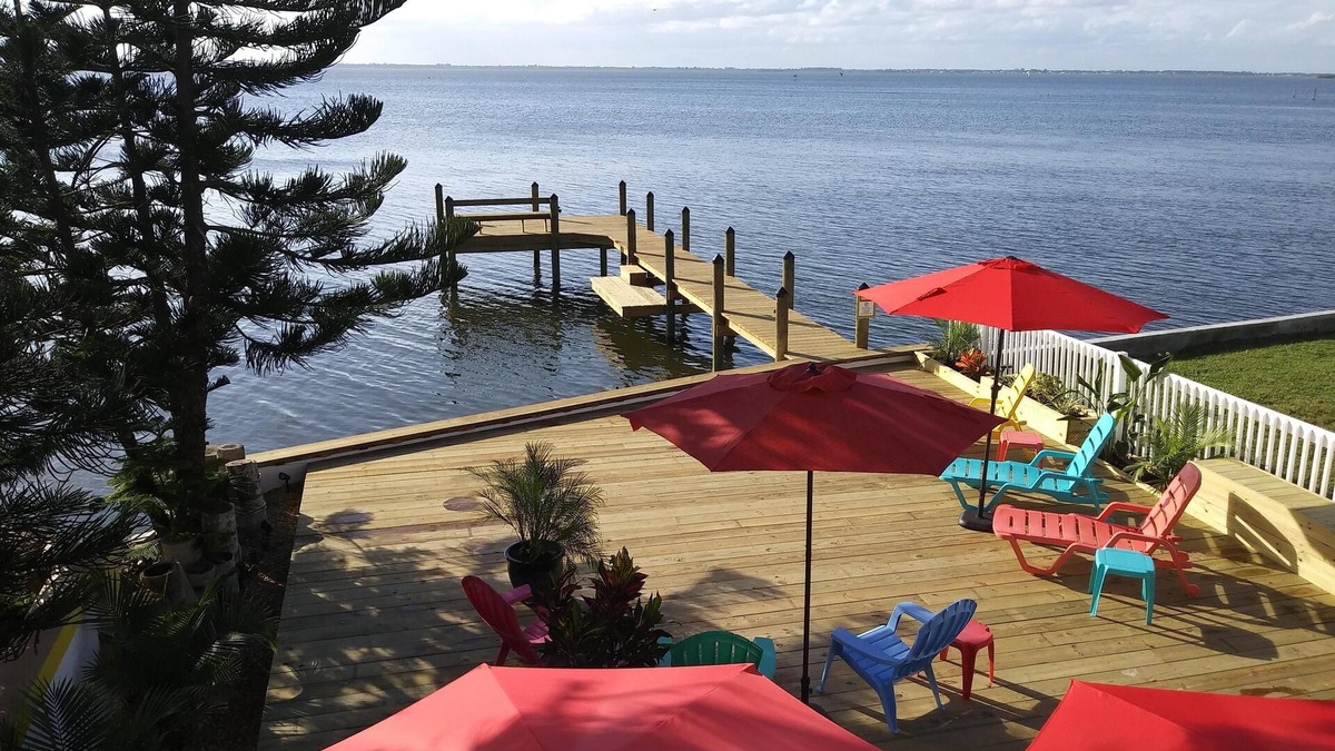 Crescent Beach House | Right on the riverfront with gorgeous sunsets