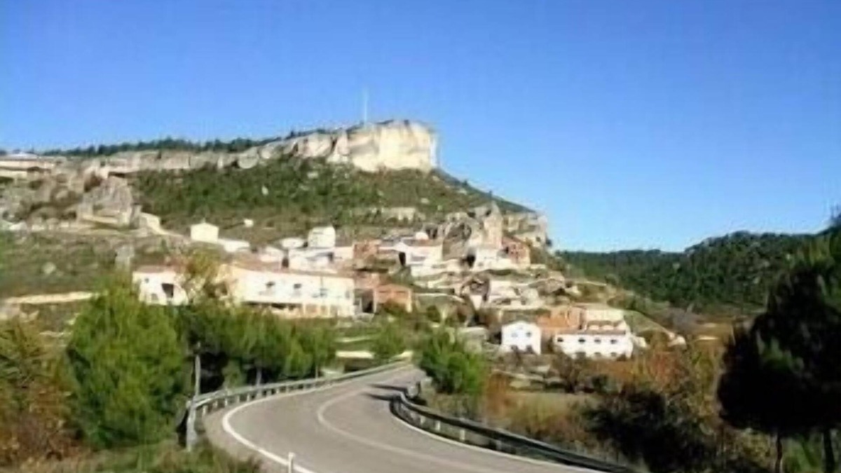 Canizares Cottage | Rincón de la Somá rural apartment for 13 people