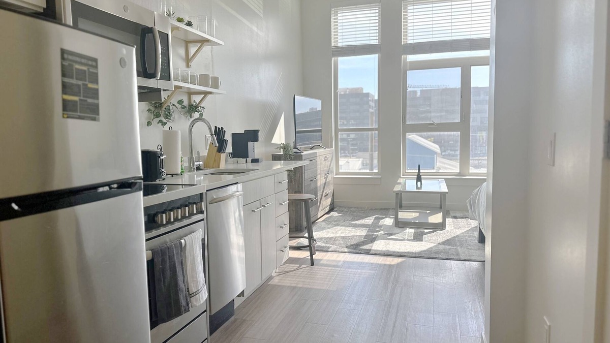 Cole Apartment | RiNo's Vibrant Studio Getawayn