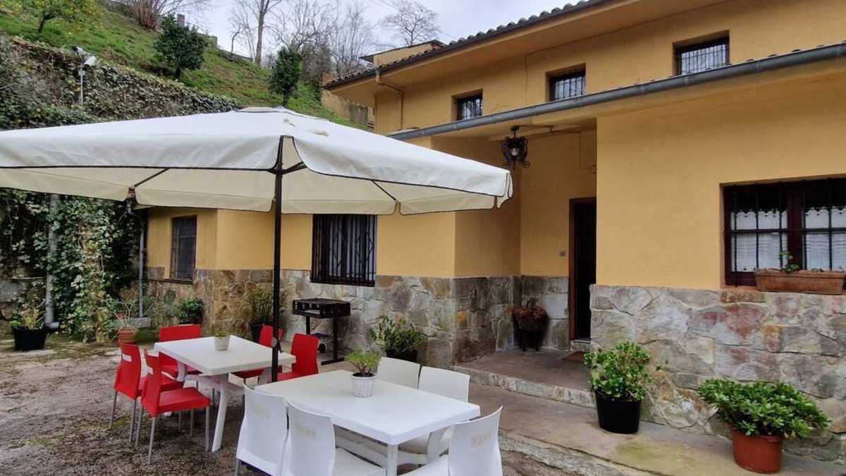 Lloreda Ski Chalet | Rio España Vivienda Vacacional para 10-13 pax